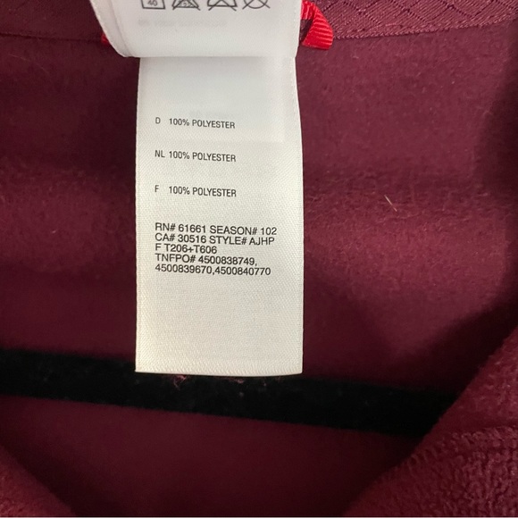 The North Face 1/4 zip - Picture 7 of 8